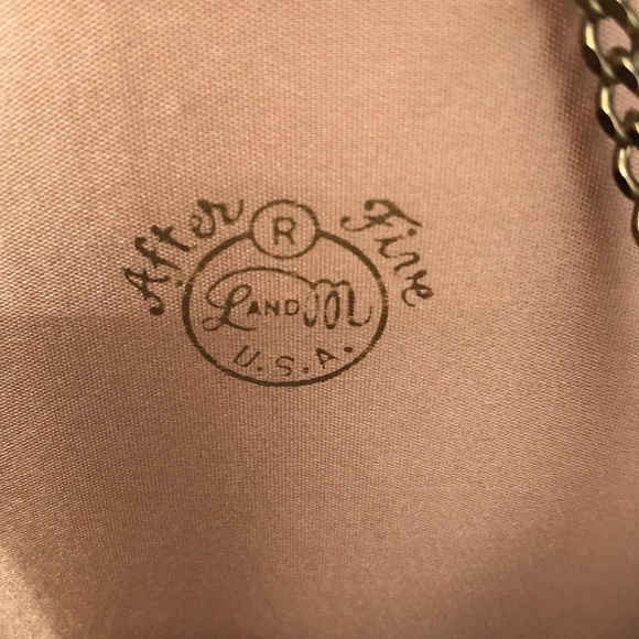 After five beautiful vintage leather clutch - Picture 5 of 7